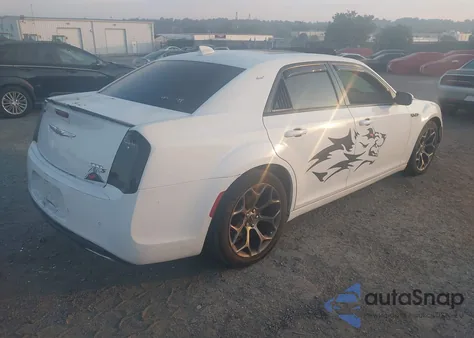 2018 Chrysler 300 300S z USA, uszkodzony, nr VIN 2C3CCABG8JH319748
